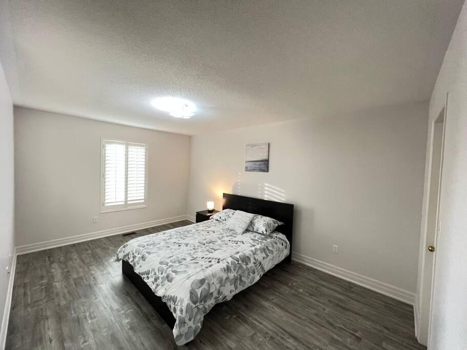 Beautiful Vacation Home Near Toronto Airport Mississauga Exterior foto